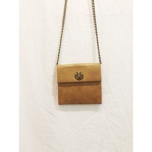 💛 Tan leather crossbody bag